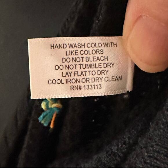 Lisa Todd LOVER EMBROIDERED RAINBOW HEART SWEATER - Picture 11 of 13